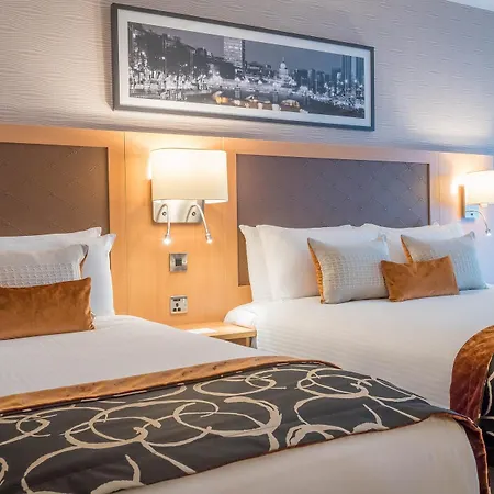 Clayton Hotel 4*