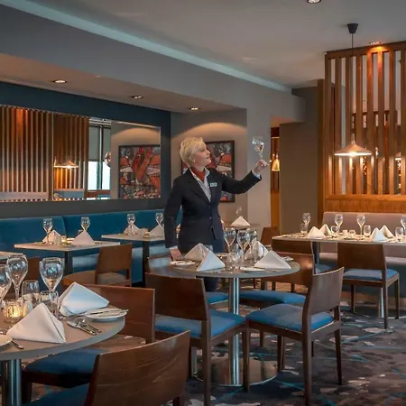 Clayton Hotel 4*